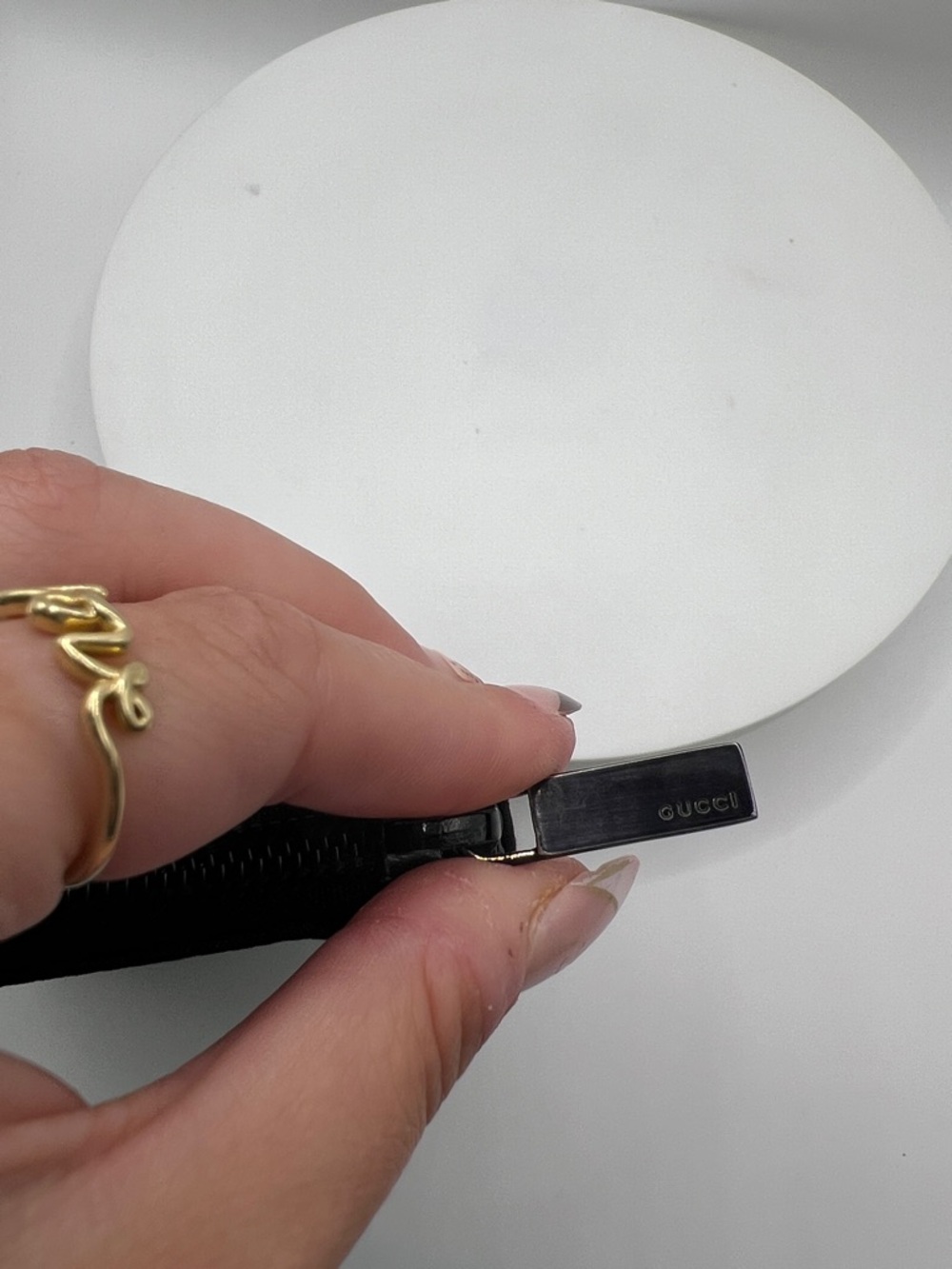 7049. Authentic Gucci Black GG Canvas Zip Around Bifold Wallet. - Picture 4 of 16
